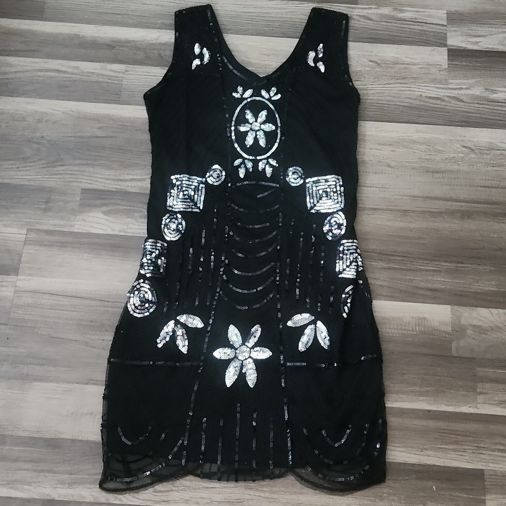 1920's / Gatsby/Art Deco Flapper Dress sz Large/XL . Blsck & Silver HALLOWEEN